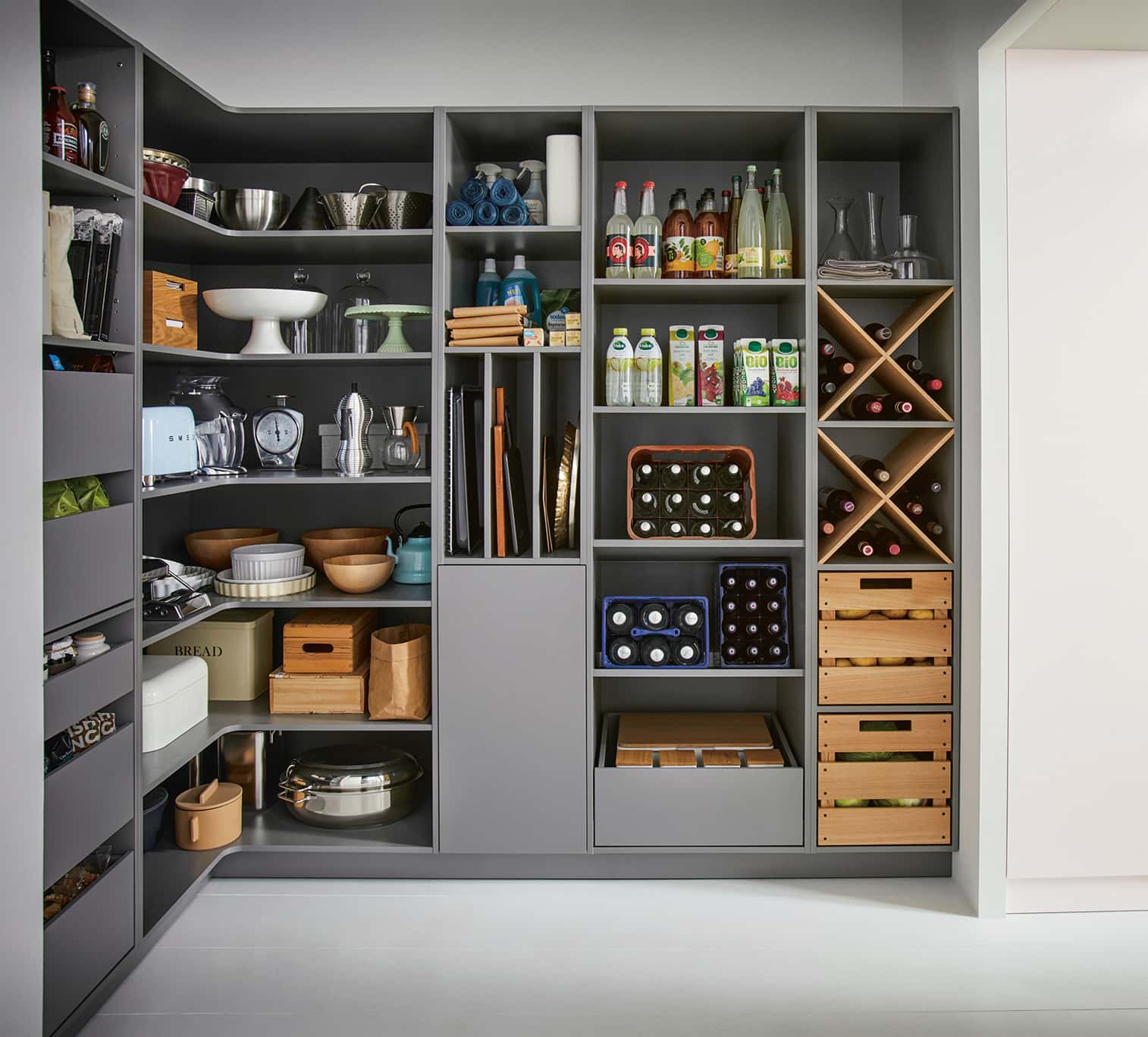 https://kh-product-catalog.s3.eu-central-1.amazonaws.com/cabinets/schueller-2024/HWR_Variante1.jpg