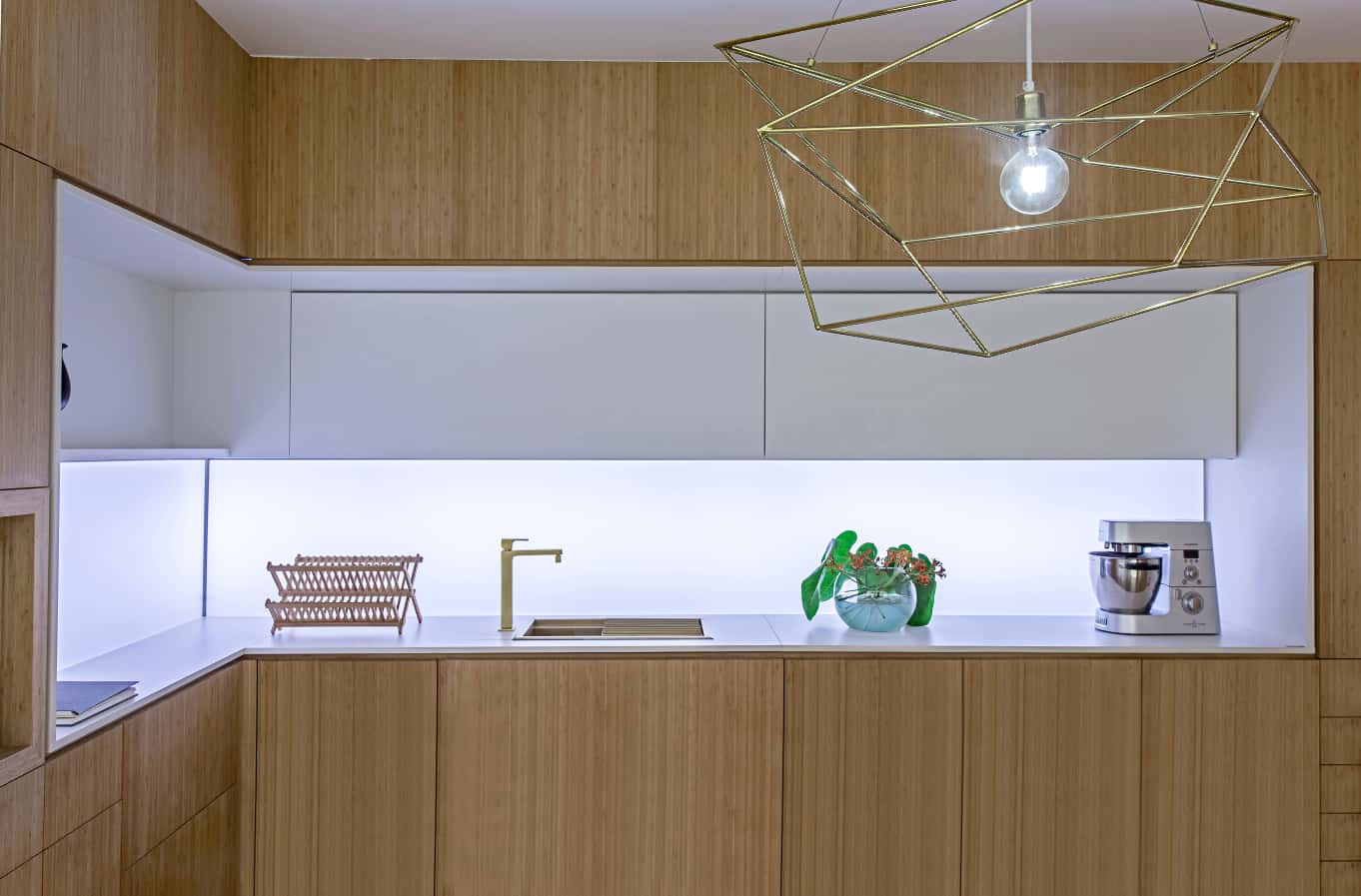https://smartroom.s3-eu-west-1.amazonaws.com/outputfolder/Casa%20Cor%202016%20-%20Marilia%20Pelegrini%207%20•%20Zenith%20-%20©%20Carlos%20Piratininga.jpg