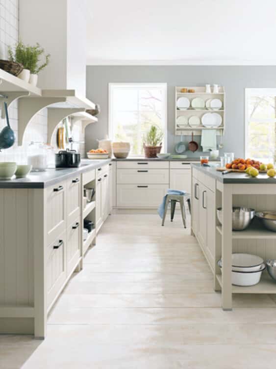 https://smartroom.s3-eu-west-1.amazonaws.com/outputfolder/preview-images/20220527_Labelling_JPG/DSR+Bilder+Upload/Schu%CC%88ller/CAN-Sandgrau-Satin/Sch%C3%BCller-CAN-Kueche-gesamt.jpg